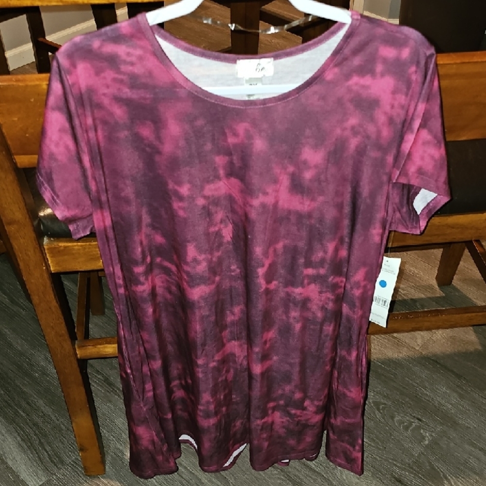 Just Be Plus Size Tie-Dye Short Sleeve Top. Maroon sz 2X. NWTS